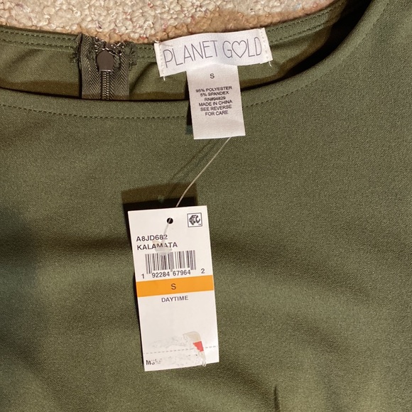 Green Dress NWT from Planet Gold - Picture 3 of 4